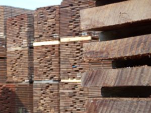 air dried vs kiln dried lumber